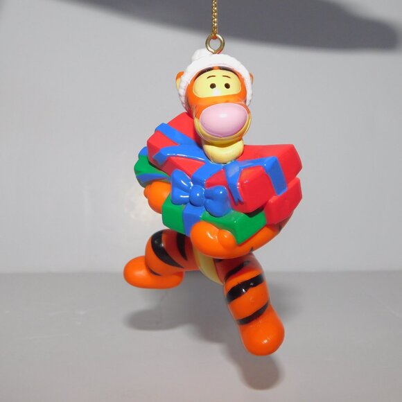 VTG 4" Winnie the Pooh Alderbrook Tigger with Presents Christmas Tree Ornament - Picture 11 of 11